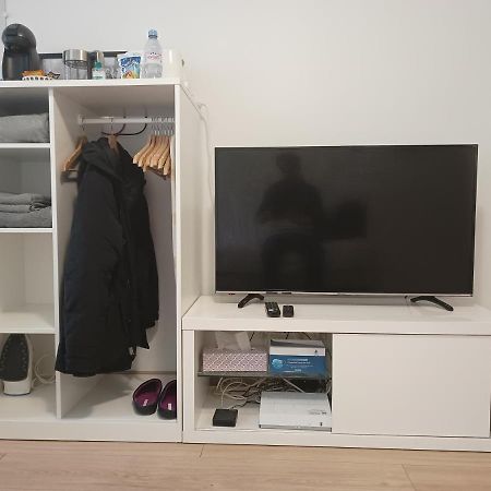 Studio Meuble A Bougival Exterior foto