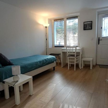 Studio Meuble A Bougival Exterior foto