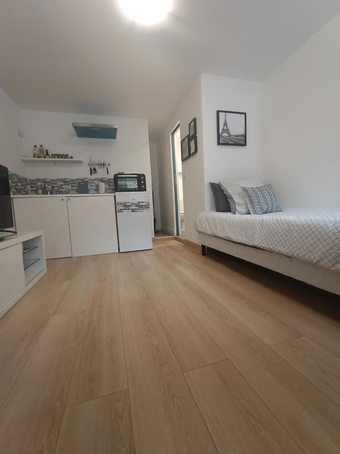 Studio Meuble A Bougival Exterior foto