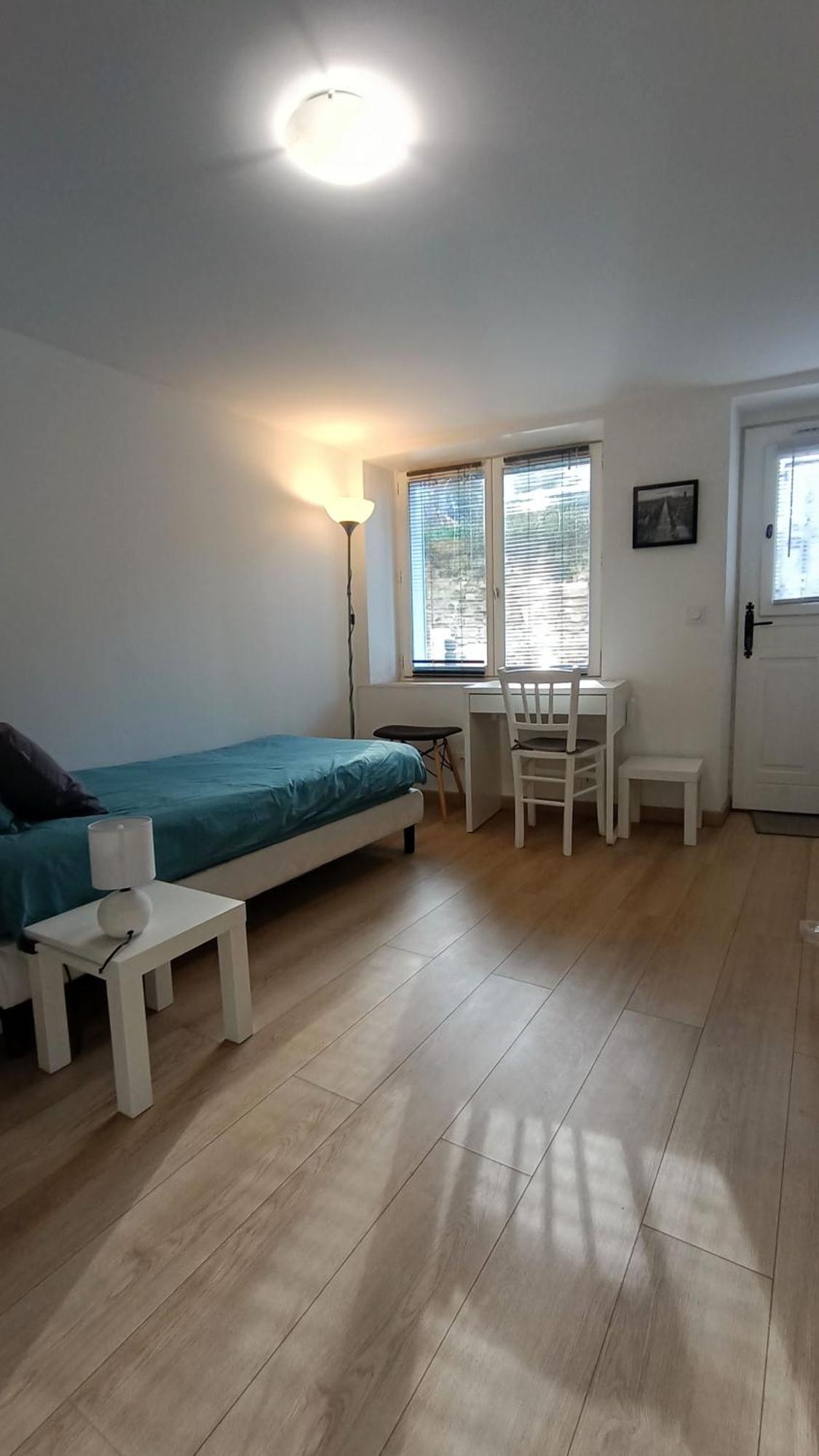 Studio Meuble A Bougival Exterior foto